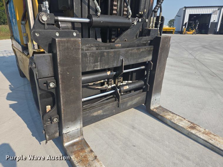 image for item DY1173 Caterpillar E6500-AC forklift