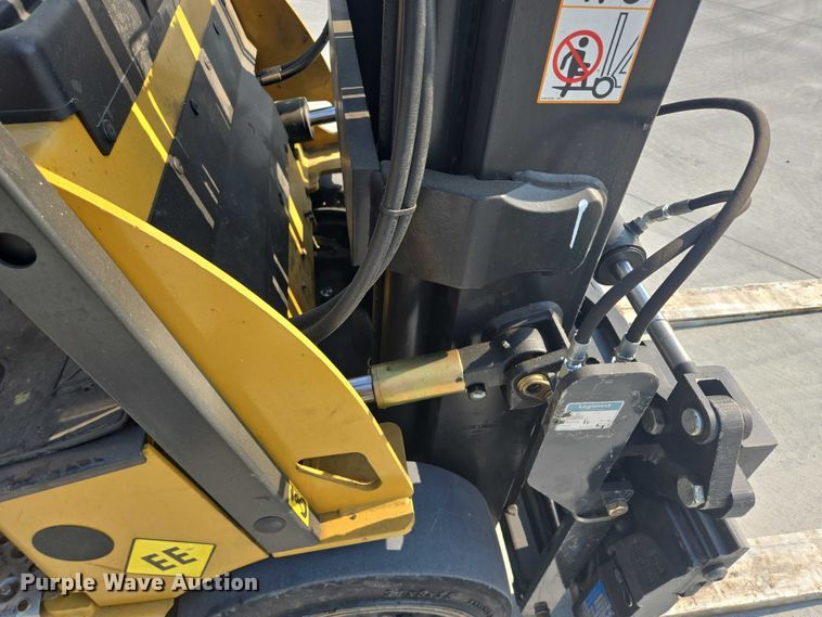 image for item DY1173 Caterpillar E6500-AC forklift