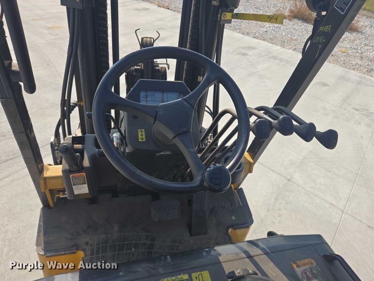 image for item DY1173 Caterpillar E6500-AC forklift