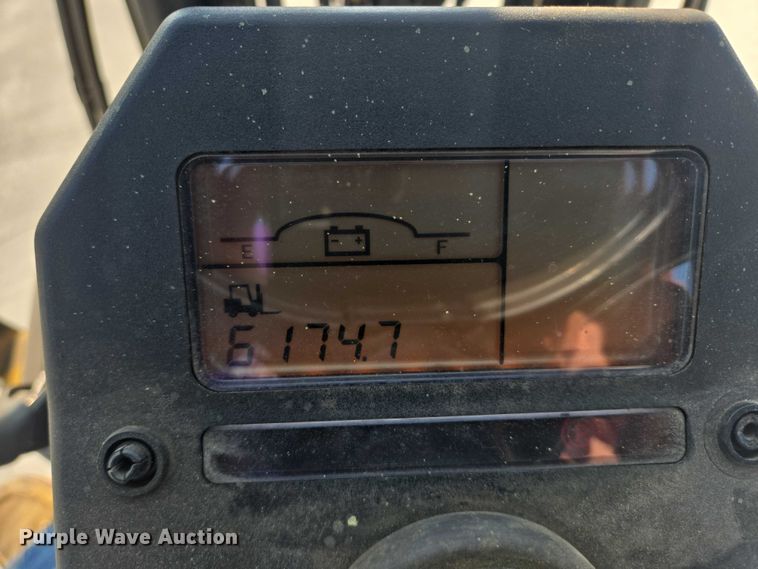 image for item DY1173 Caterpillar E6500-AC forklift