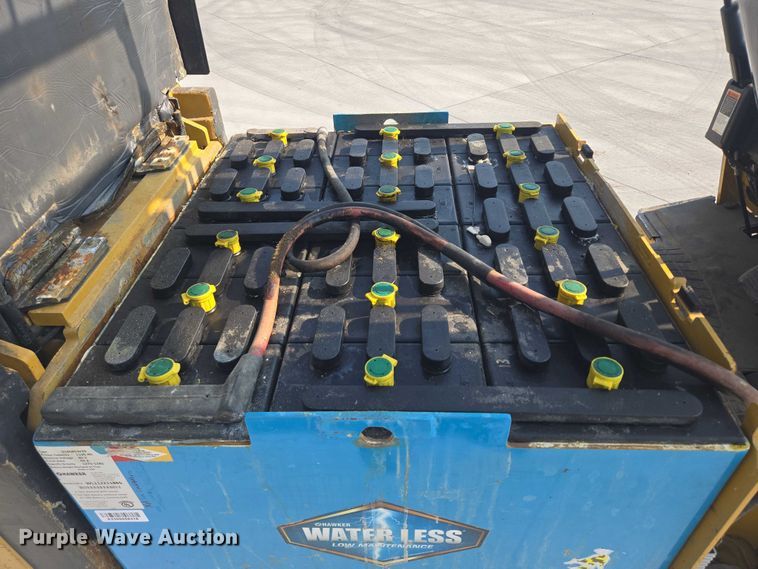 image for item DY1173 Caterpillar E6500-AC forklift