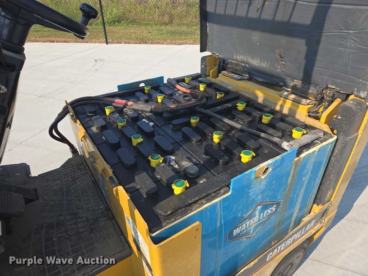 image for item DY1173 Caterpillar E6500-AC forklift