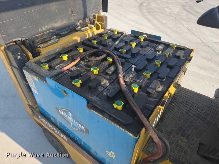 image for item DY1173 Caterpillar E6500-AC forklift