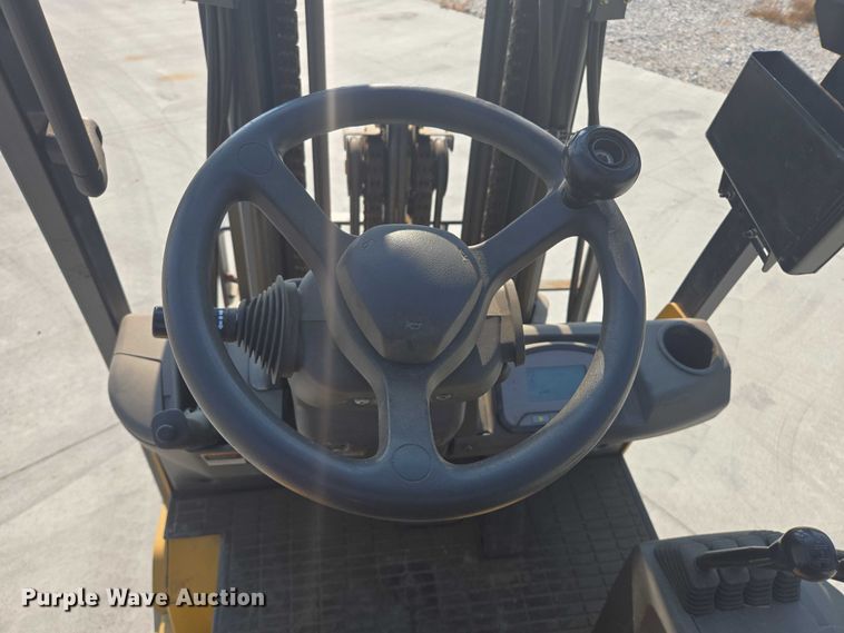 image for item DY1174 Caterpillar EC30LN2 forklift