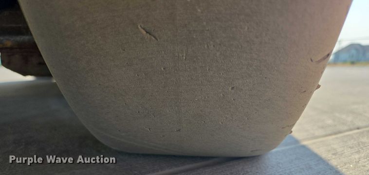 image for item DY1174 Caterpillar EC30LN2 forklift