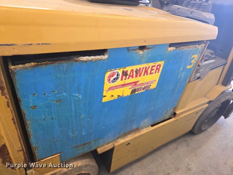 image for item DY1175 Caterpillar EC30LN2 forklift