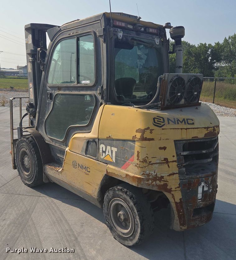 image for item DY1176 Caterpillar PD10000 forklift