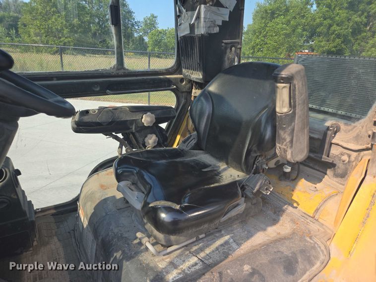 image for item DY1176 Caterpillar PD10000 forklift
