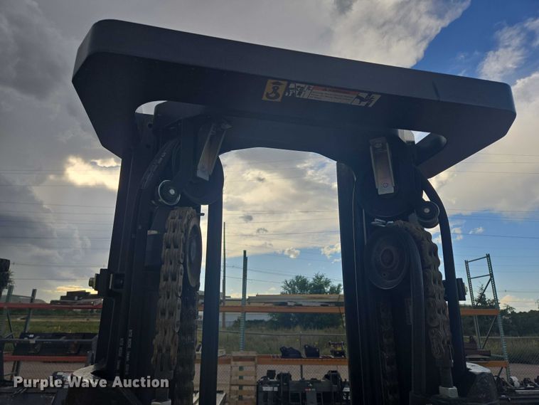 image for item DY1178 Caterpillar GP33N forklift