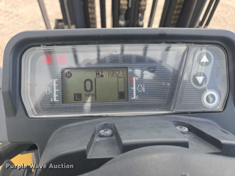 image for item DY1178 Caterpillar GP33N forklift