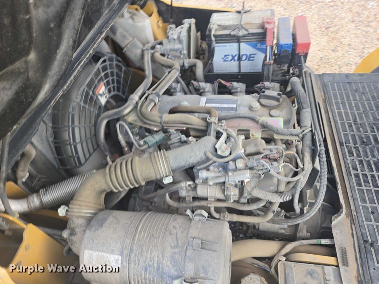 image for item DY1178 Caterpillar GP33N forklift