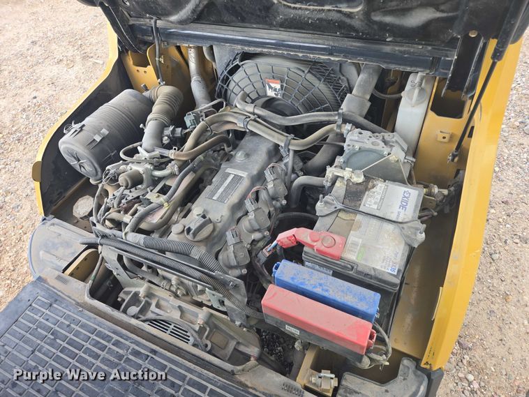 image for item DY1178 Caterpillar GP33N forklift