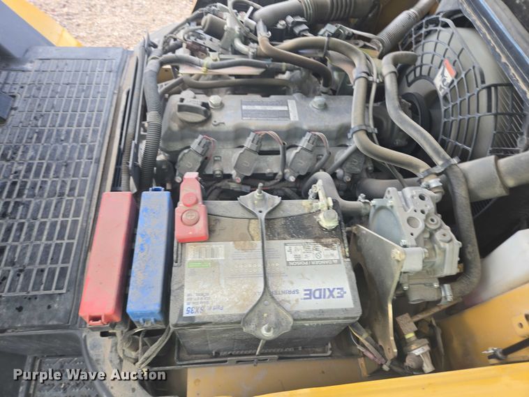 image for item DY1178 Caterpillar GP33N forklift