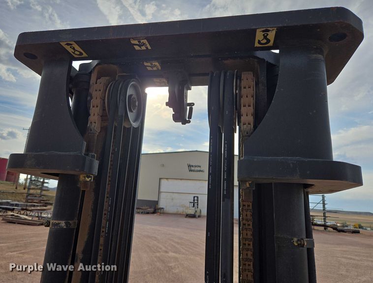 image for item DY1190 Caterpillar GP40 forklift