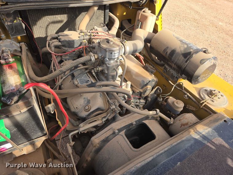 image for item DY1190 Caterpillar GP40 forklift