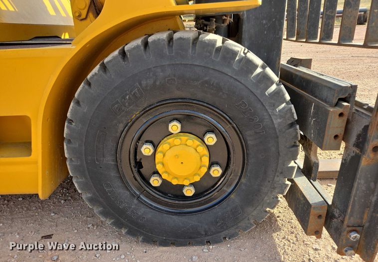 image for item DY1190 Caterpillar GP40 forklift