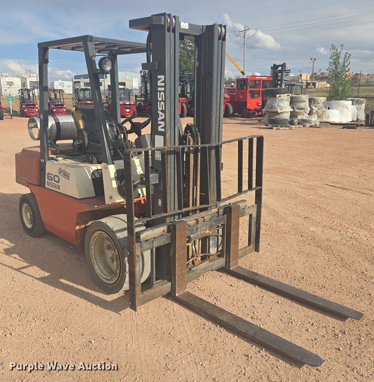 image for item DY1191 Nissan 60 forklift