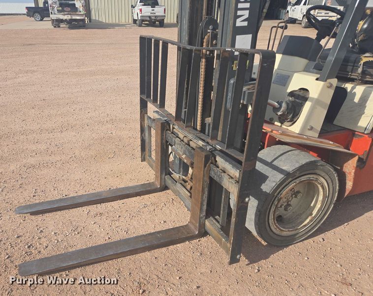 image for item DY1191 Nissan 60 forklift