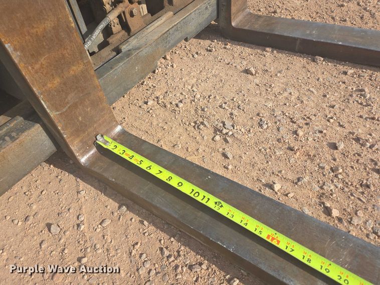 image for item DY1191 Nissan 60 forklift