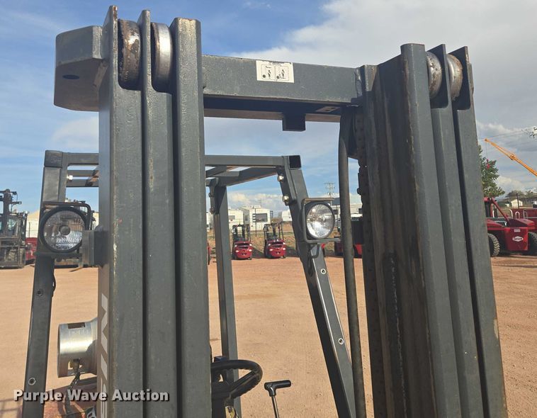 image for item DY1191 Nissan 60 forklift