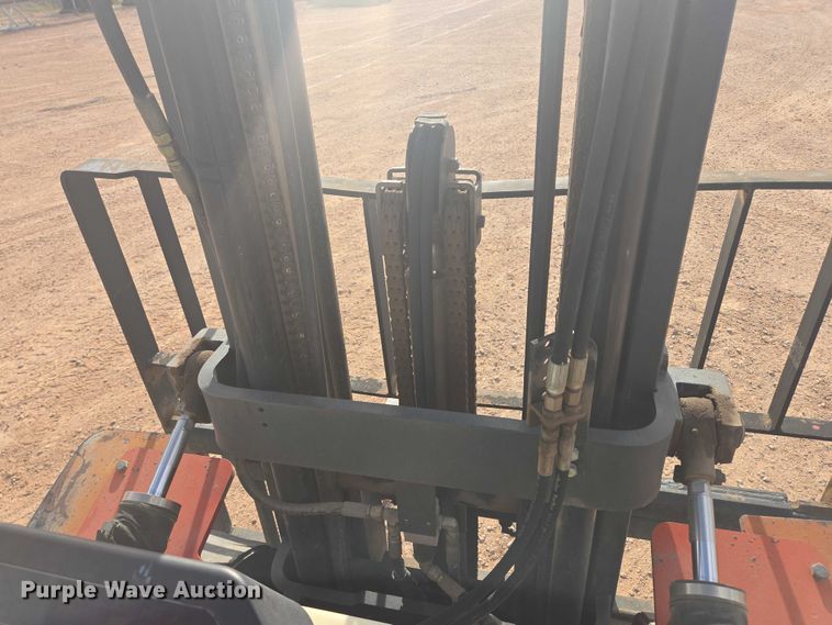 image for item DY1191 Nissan 60 forklift