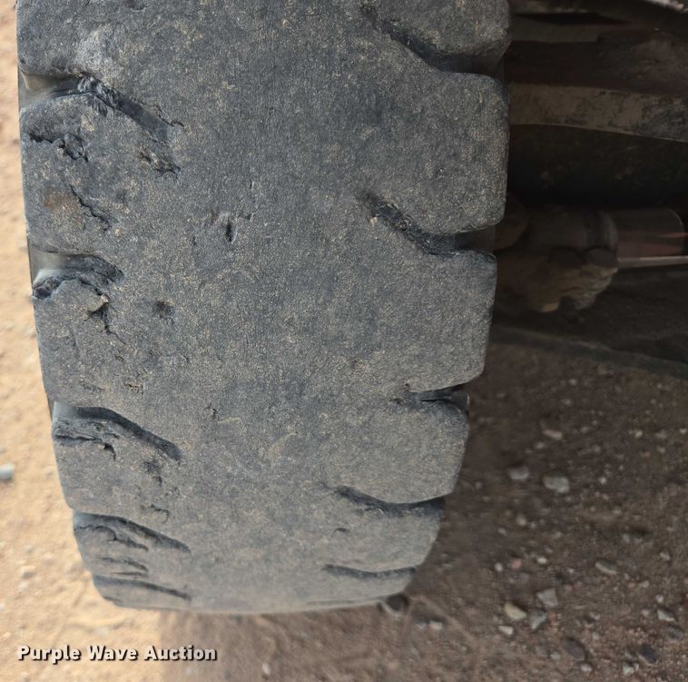 image for item DY1191 Nissan 60 forklift