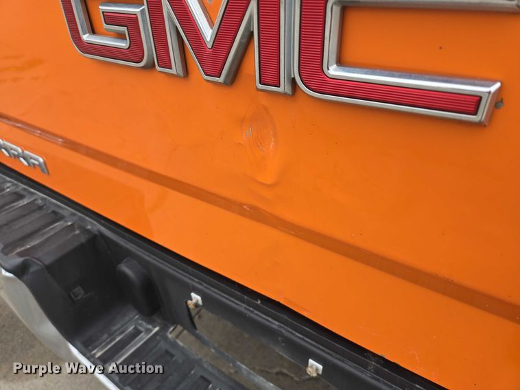 image for item DY1216 2018 GMC Sierra 1500 Double Cab pickup truck