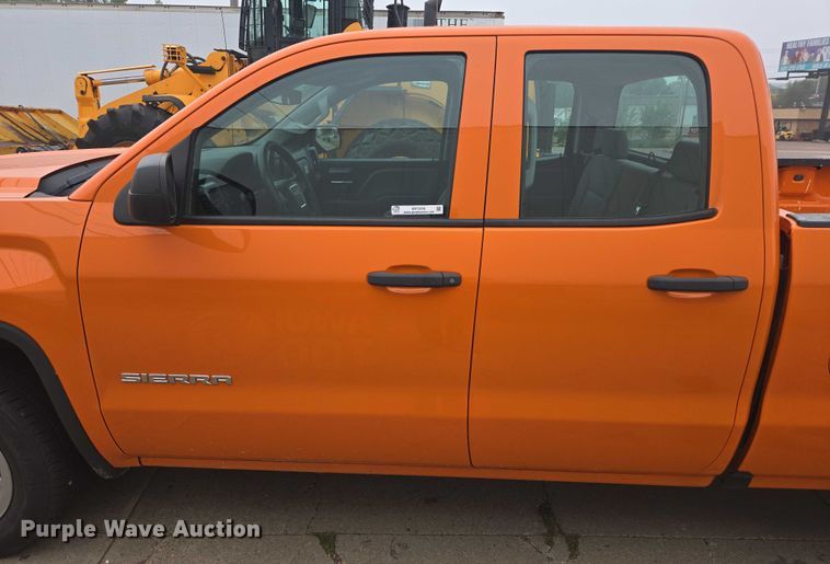 image for item DY1216 2018 GMC Sierra 1500 Double Cab pickup truck