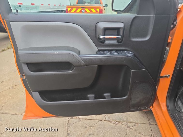 image for item DY1216 2018 GMC Sierra 1500 Double Cab pickup truck