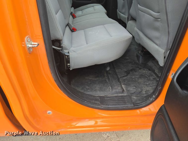 image for item DY1216 2018 GMC Sierra 1500 Double Cab pickup truck