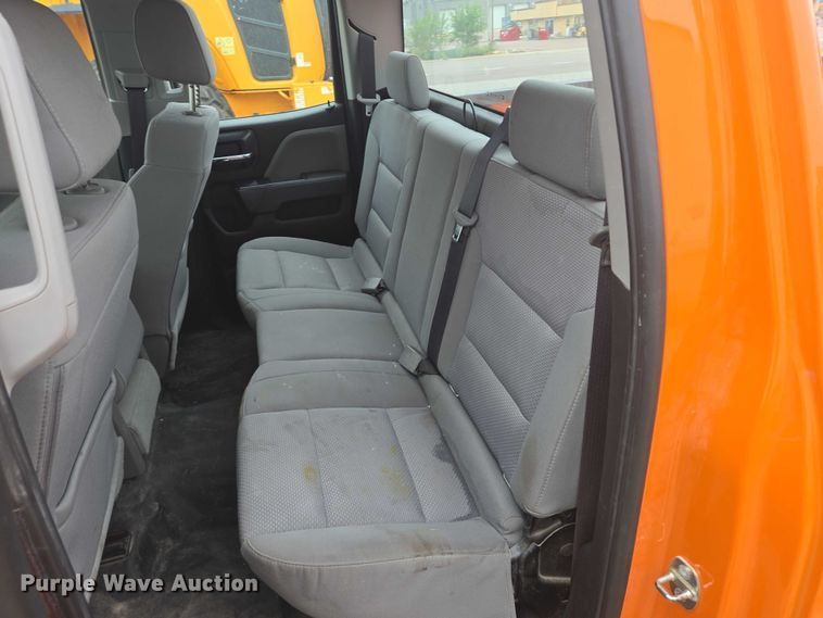 image for item DY1216 2018 GMC Sierra 1500 Double Cab pickup truck