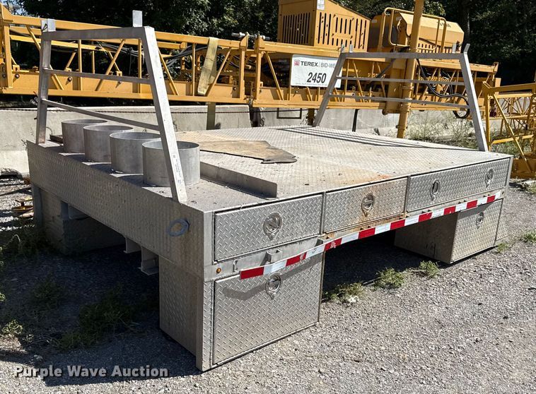 image for item DZ4249 Flatbed