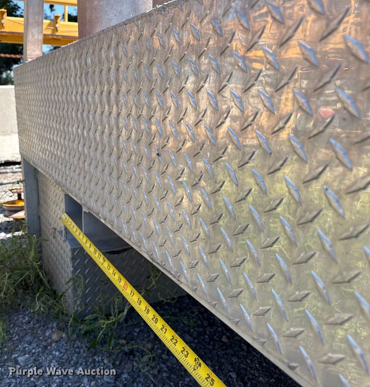 image for item DZ4249 Flatbed