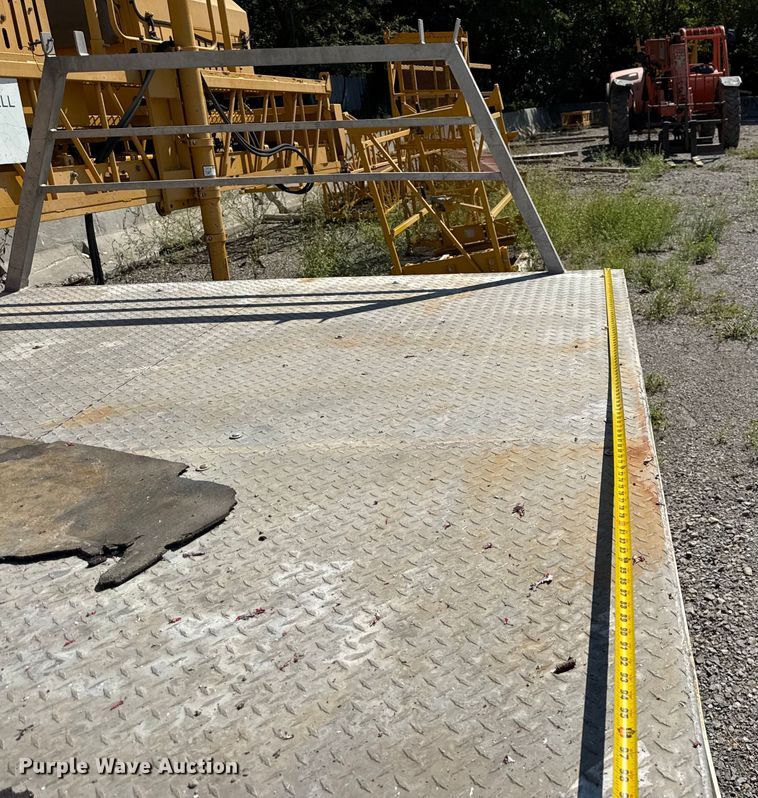 image for item DZ4249 Flatbed