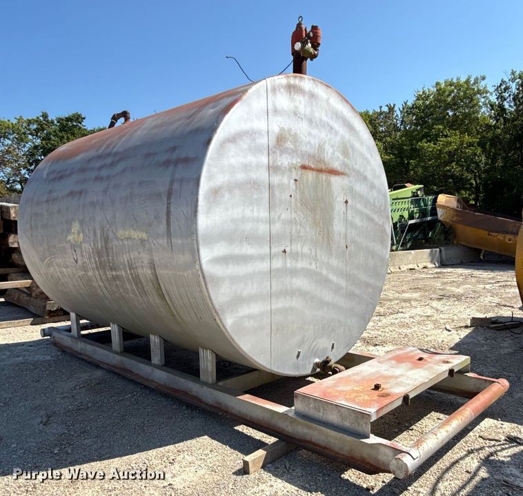 image for item DZ4258 Fuel tank