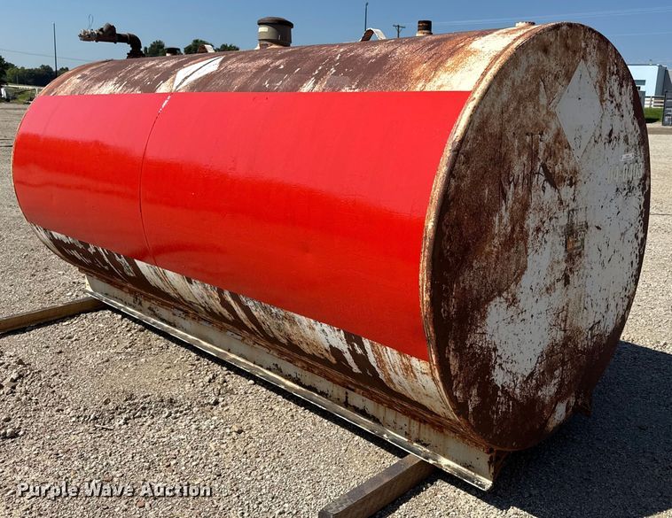 image for item DZ4260 Fuel tank