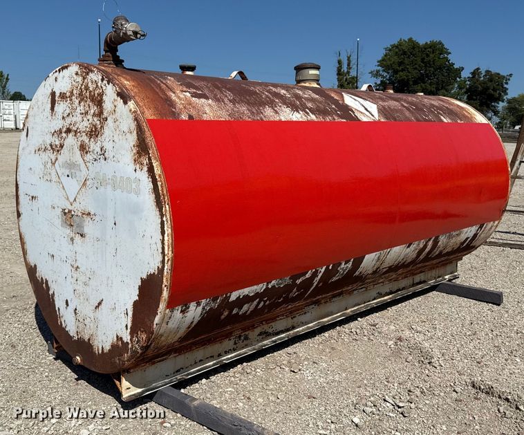 image for item DZ4260 Fuel tank