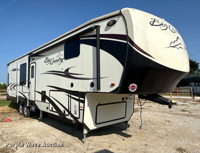 image for item DZ4269 2017 Heartland 3965DSS Big country camper