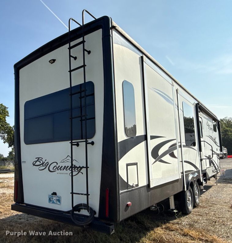 image for item DZ4269 2017 Heartland 3965DSS Big country camper