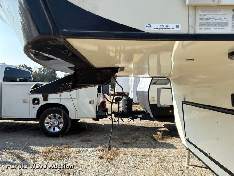 image for item DZ4269 2017 Heartland 3965DSS Big country camper