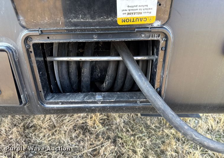 image for item DZ4269 2017 Heartland 3965DSS Big country camper