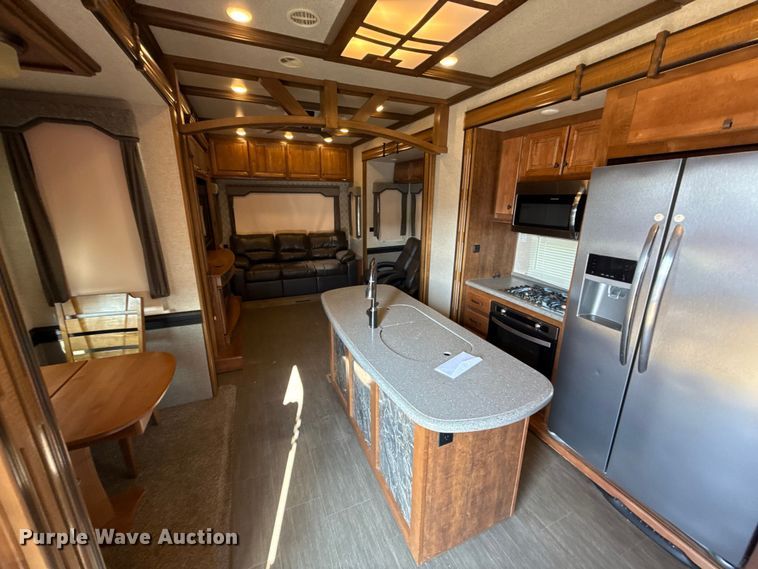 image for item DZ4269 2017 Heartland 3965DSS Big country camper