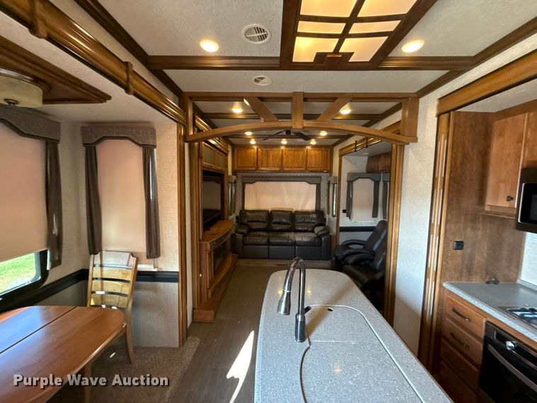 image for item DZ4269 2017 Heartland 3965DSS Big country camper