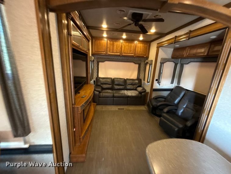 image for item DZ4269 2017 Heartland 3965DSS Big country camper