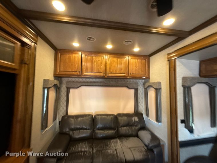 image for item DZ4269 2017 Heartland 3965DSS Big country camper