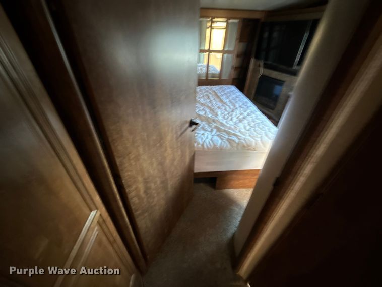 image for item DZ4269 2017 Heartland 3965DSS Big country camper