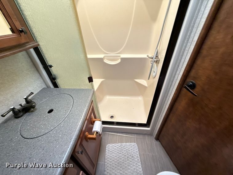 image for item DZ4269 2017 Heartland 3965DSS Big country camper