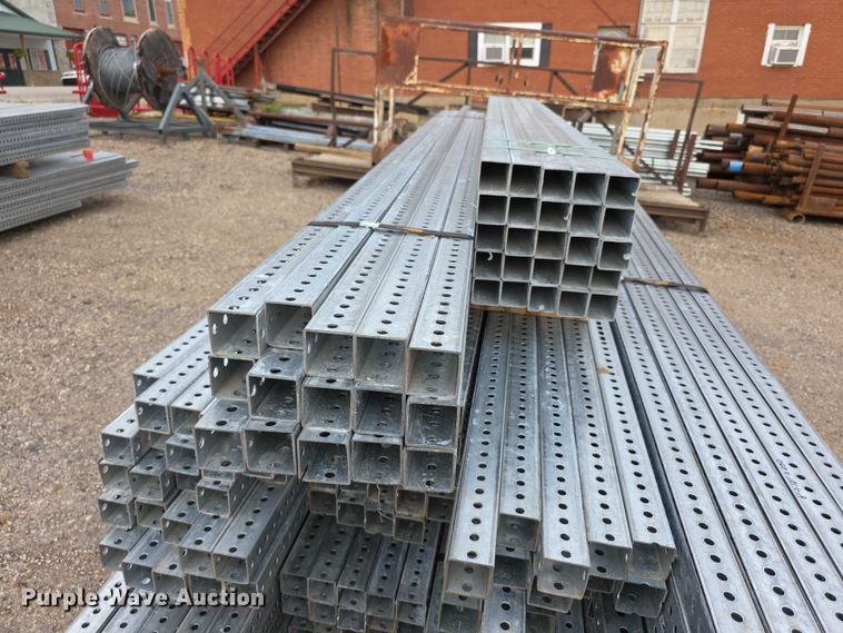 image for item DZ6259 Approximately 250 pieces of tubing