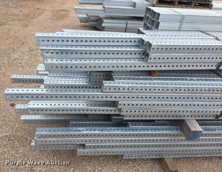 image for item DZ6259 Approximately 250 pieces of tubing