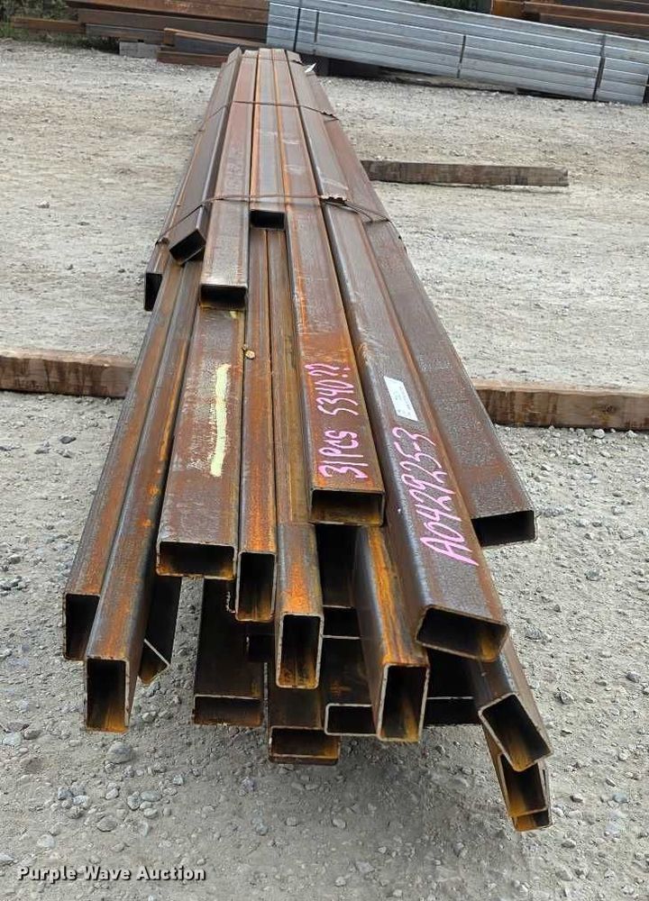 image for item DZ6274 (31) pieces of square tubing